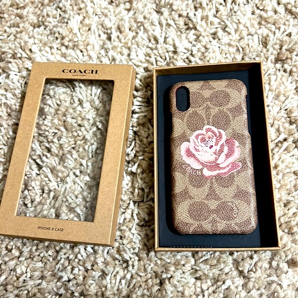 NWT Coach Tan Signature C's Snap On Hard Phone Case with Rose for iPhone X